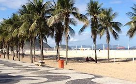 Rio Guesthouse - Um quarteirão da Praia de Copacabana